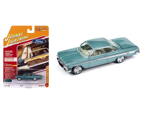 Johnny Lightning 1:64 1961 Chevrolet Impala SS 409 – Arbor Green Poly – Classic Gold 2023 Release 2 Version B