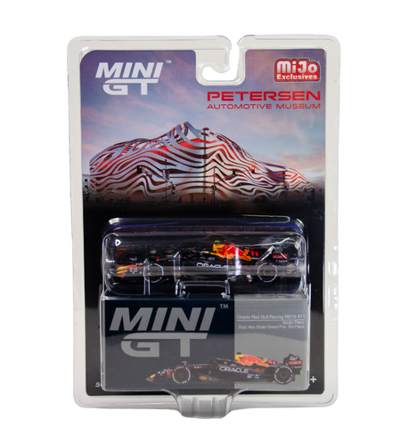 Mini GT 1:64 Petersen - F1 Red Bull Racing 2022 Abu Dhabi GP Winner RB18 #1 - Max Verstappen