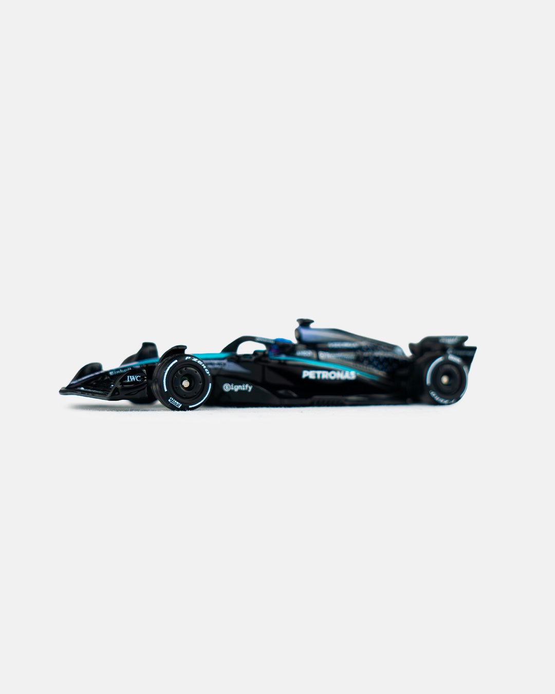 Hot Wheels 2025 Formula 1 - 1:64 Mercedes-AMG PETRONAS Formula 1® Team #63