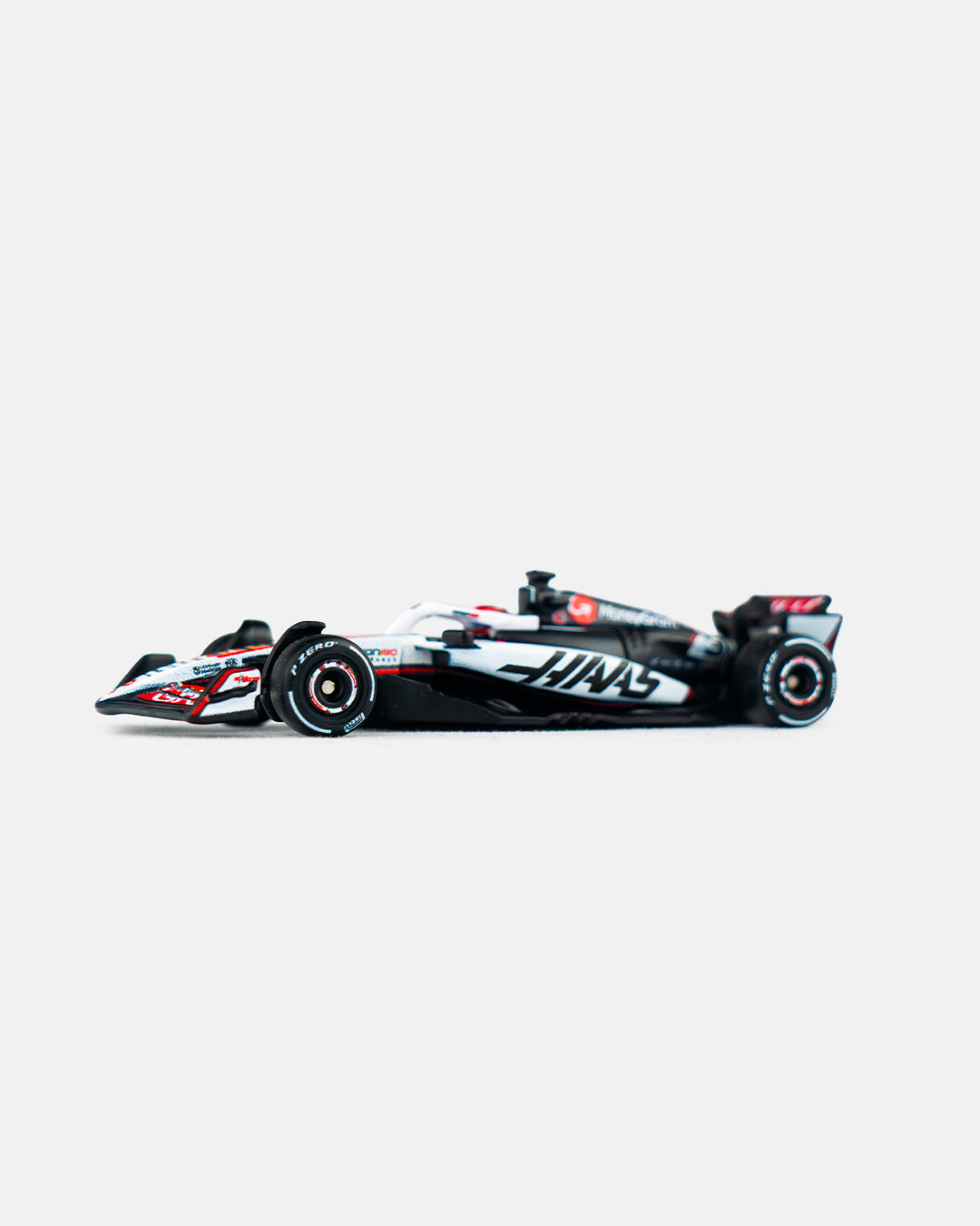 Hot Wheels 2025 Formula 1 - 1:64 MoneyGram Haas Formula 1® Team Haas #31