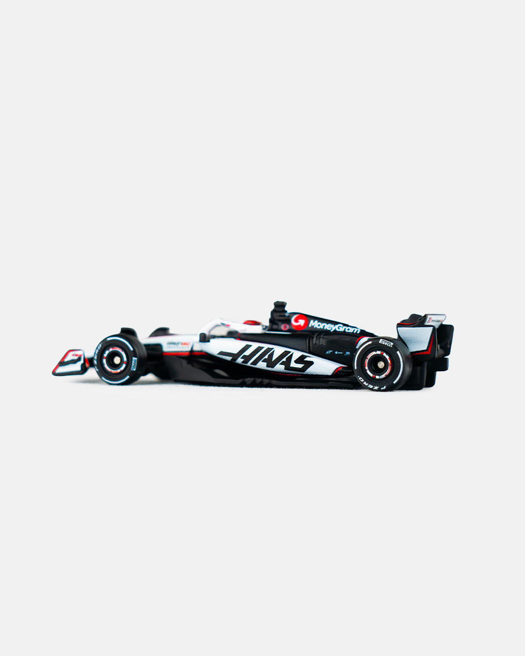 Hot Wheels 2025 Formula 1 - 1:64 MoneyGram Haas Formula 1® Team Haas #31