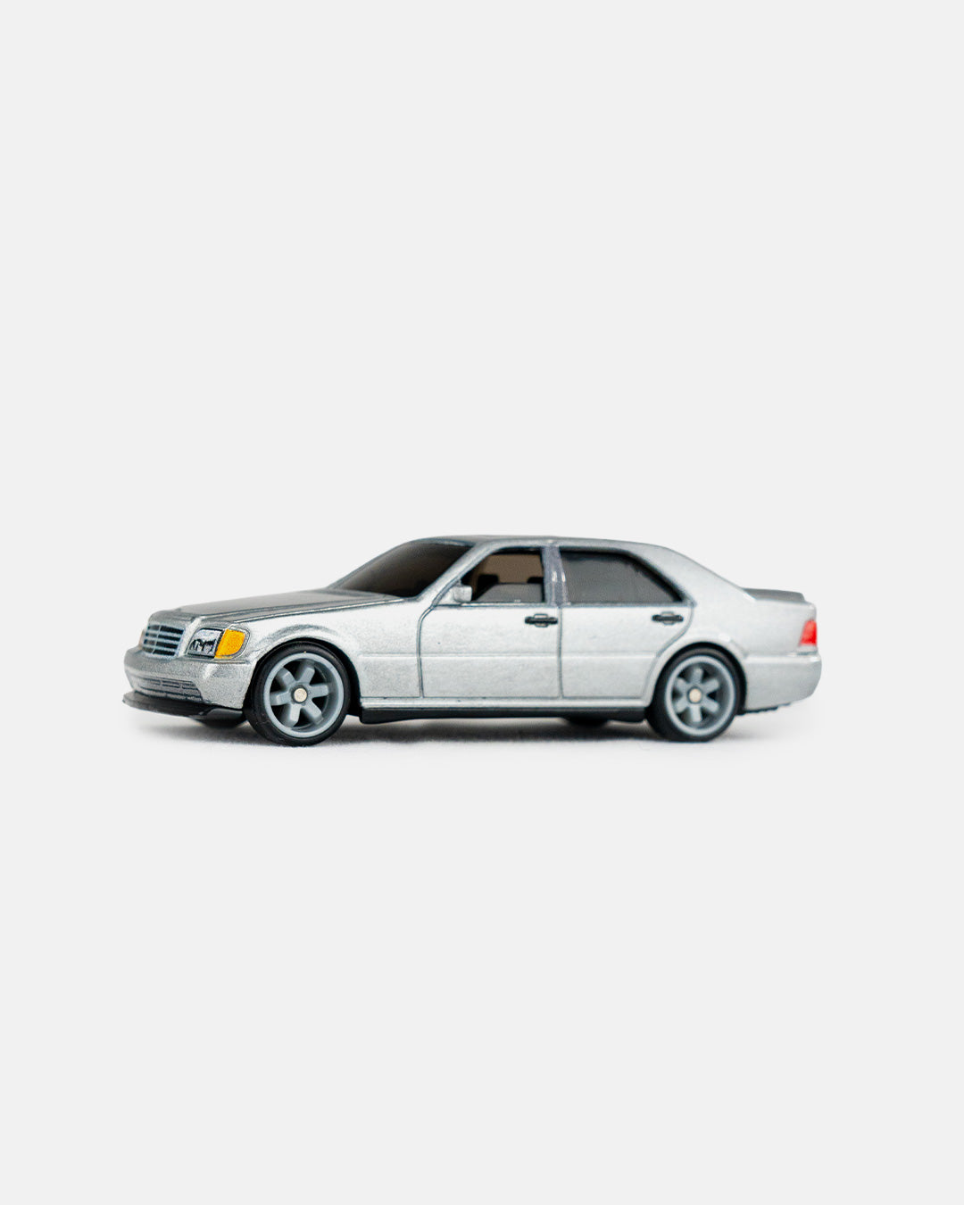 Hot Wheels Premium Fast & Furious Mercedes-Benz 500 SEL – Petersen