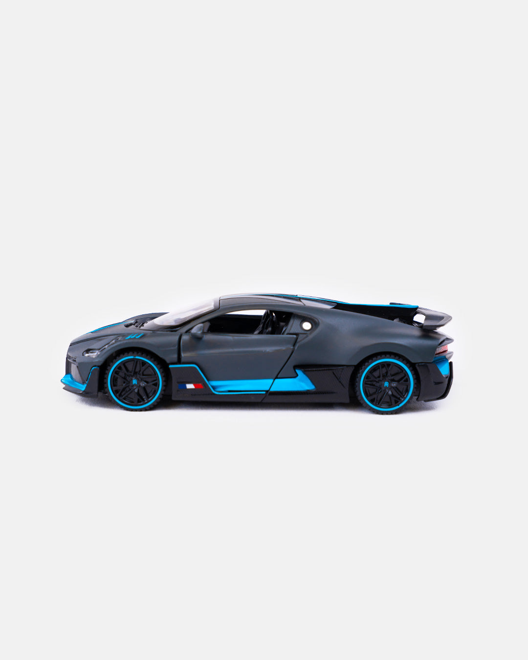 Rastar - 1:32 DIECAST BUGATTI DIVO