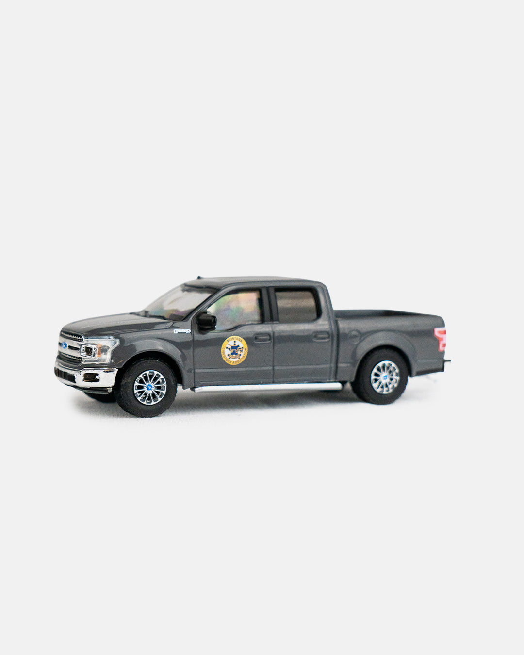 Greenlight - 1:64 2018 Ford F-150 and 1993 Ford Bronco - Yellowstone