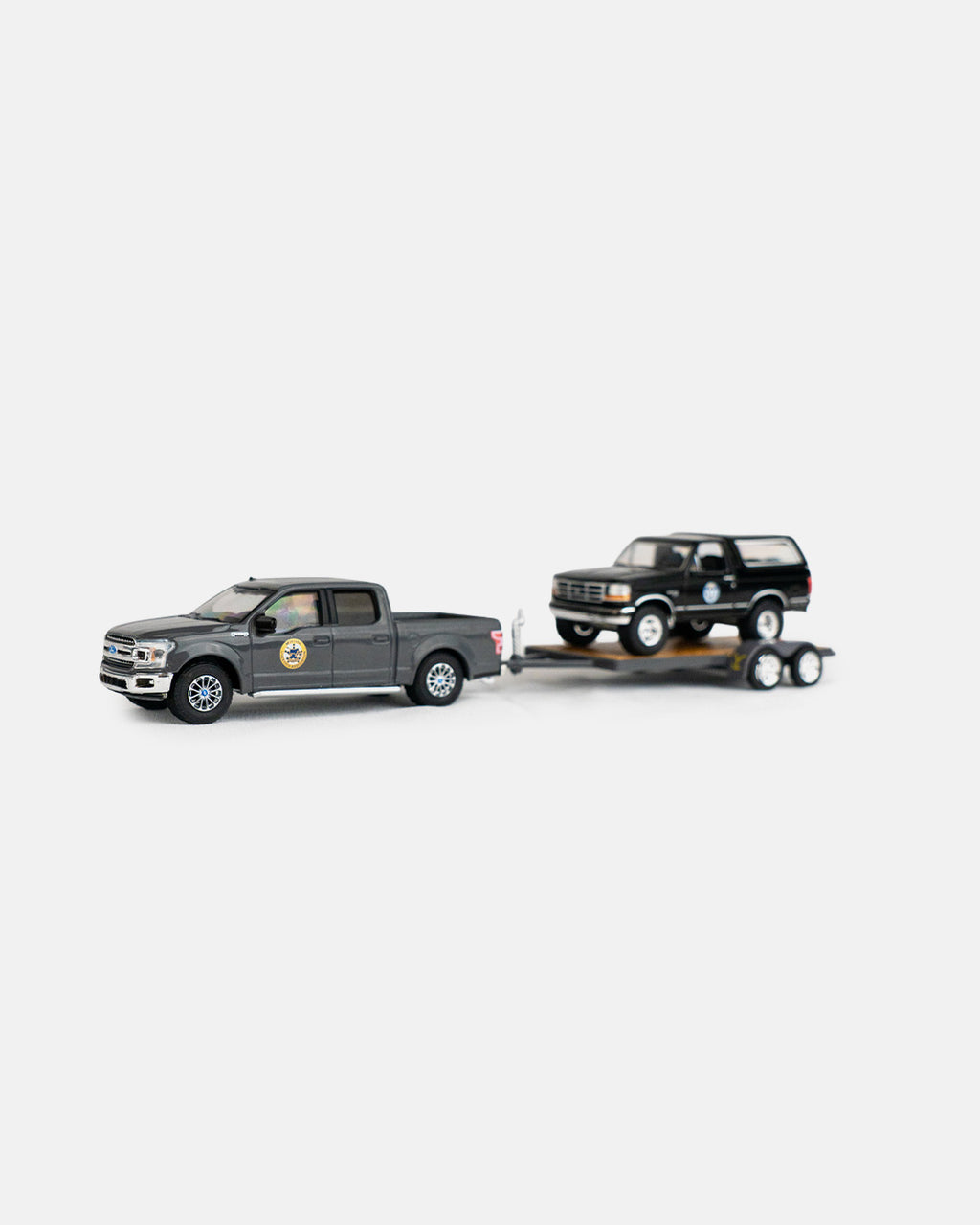 Greenlight - 1:64 2018 Ford F-150 and 1993 Ford Bronco - Yellowstone