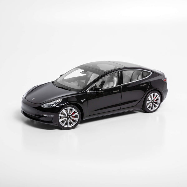 Tesla Model 3 - 1:18 Scale